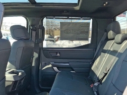 Toyota Tundra 4WD Platinum CrewMax 5.5' Bed (Natl) 2026