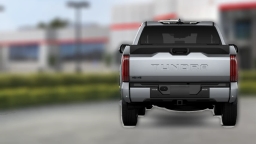 Toyota Tundra 4WD Platinum CrewMax 5.5' Bed (Natl) 2026