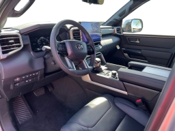 Toyota Tundra 4WD Platinum CrewMax 5.5' Bed (Natl) 2026