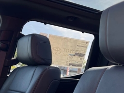 Toyota Tundra 4WD Platinum CrewMax 5.5' Bed (Natl) 2026