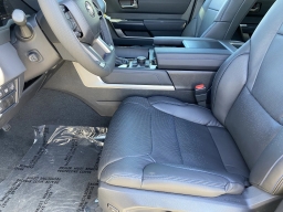 Toyota Tundra 4WD Platinum Hybrid CrewMax 5.5' Bed (Natl) 2026