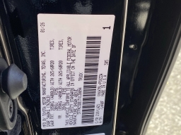 Toyota Tundra 4WD Platinum Hybrid CrewMax 5.5' Bed (Natl) 2026