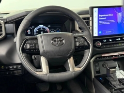 Toyota Tundra 4WD Platinum Hybrid CrewMax 5.5' Bed (Natl) 2026