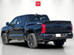 Toyota Tundra 4WD Platinum Hybrid CrewMax 5.5' Bed (Natl) 2026