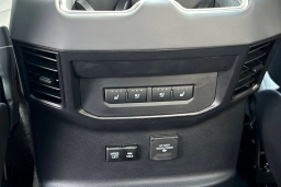 Toyota Tundra 4WD Platinum Hybrid CrewMax 5.5' Bed (Natl) 2026