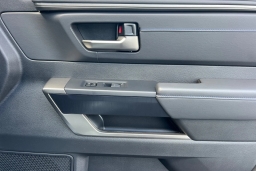 Toyota Tundra 4WD Platinum Hybrid CrewMax 5.5' Bed (Natl) 2026