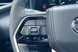 Toyota Tundra 4WD Platinum Hybrid CrewMax 5.5' Bed (Natl) 2026