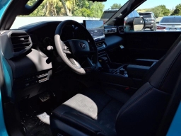 Toyota Tundra 4WD TRD Pro Hybrid CrewMax 5.5' Bed (Natl) 2026