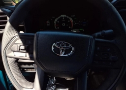 Toyota Tundra 4WD TRD Pro Hybrid CrewMax 5.5' Bed (Natl) 2026