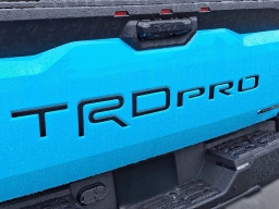 Toyota Tundra 4WD TRD Pro Hybrid CrewMax 5.5' Bed (Natl) 2026