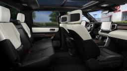 Toyota Tundra 4WD Capstone Hybrid CrewMax 5.5' Bed (Natl) 2025