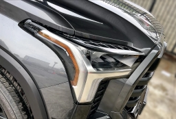 Toyota Tundra 4WD Limited CrewMax 5.5' Bed (Natl) 2026