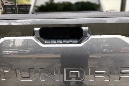 Toyota Tundra 4WD Limited CrewMax 5.5' Bed (Natl) 2026