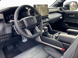 Toyota Tundra 4WD Limited CrewMax 5.5' Bed (Natl) 2026