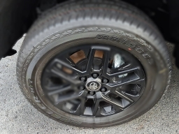 Toyota Tundra 4WD Limited CrewMax 6.5' Bed (Natl) 2026