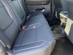 Toyota Tundra 4WD Limited Hybrid CrewMax 5.5' Bed (Natl) 2026