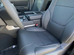 Toyota Tundra 4WD Limited Hybrid CrewMax 5.5' Bed (Natl) 2026