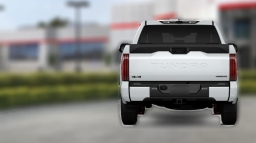 Toyota Tundra 4WD Platinum Hybrid CrewMax 5.5' Bed (Natl) 2025