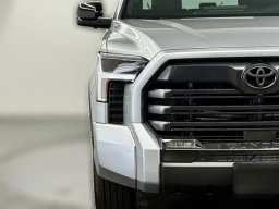 Toyota Tundra 4WD Limited Hybrid CrewMax 5.5' Bed (Natl) 2026