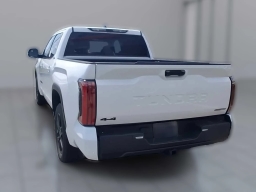 Toyota Tundra 4WD Limited Hybrid CrewMax 5.5' Bed (Natl) 2026