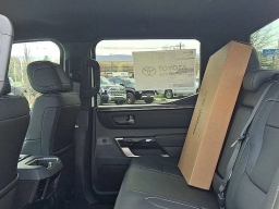 Toyota Tundra 4WD Limited Hybrid CrewMax 5.5' Bed (Natl) 2026