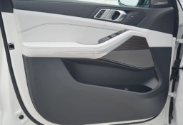 BMW X5 sDrive40i Sports Activity Vehicle 2026