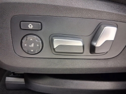 BMW X5 sDrive40i Sports Activity Vehicle 2026