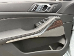 BMW X5 sDrive40i Sports Activity Vehicle 2026