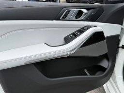 BMW X5 sDrive40i Sports Activity Vehicle 2026
