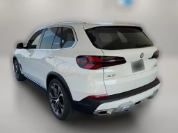 BMW X5 xDrive40i Sports Activity Vehicle 2026