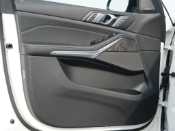 BMW X5 xDrive40i Sports Activity Vehicle 2026