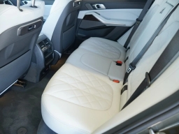 BMW X5 xDrive40i Sports Activity Vehicle 2026