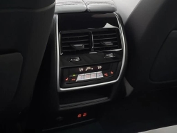 BMW X5 xDrive40i Sports Activity Vehicle 2026