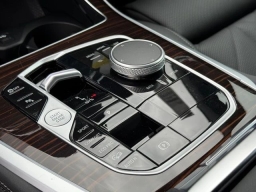 BMW X5 xDrive40i Sports Activity Vehicle 2026