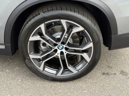 BMW X5 xDrive40i Sports Activity Vehicle 2026