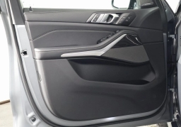 BMW X5 xDrive40i Sports Activity Vehicle 2026