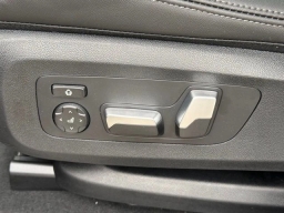 BMW X5 xDrive40i Sports Activity Vehicle 2026