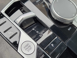 BMW X5 xDrive40i Sports Activity Vehicle 2026