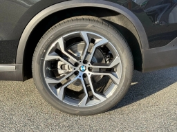 BMW X5 xDrive40i Sports Activity Vehicle 2026