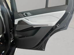 BMW X5 xDrive40i Sports Activity Vehicle 2026