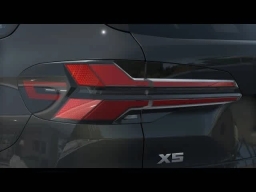 BMW X5 M60i Sports Activity Vehicle 2025