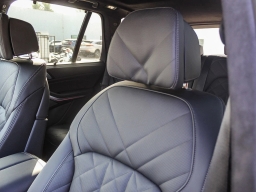 BMW X5 M60i Sports Activity Vehicle 2026