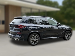 BMW X5 M60i Sports Activity Vehicle 2026