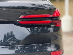 BMW X5 M60i Sports Activity Vehicle 2026