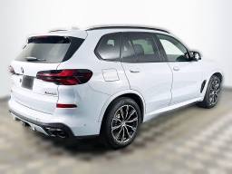 BMW X5 M60i Sports Activity Vehicle 2026