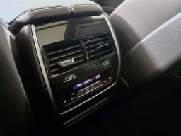 BMW X5 M60i Sports Activity Vehicle 2026