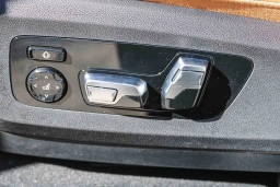 BMW X5 M60i Sports Activity Vehicle 2026