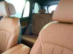 BMW X5 M60i Sports Activity Vehicle 2026