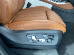 BMW X5 M60i Sports Activity Vehicle 2026