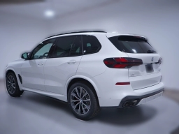BMW X5 M60i Sports Activity Vehicle 2026